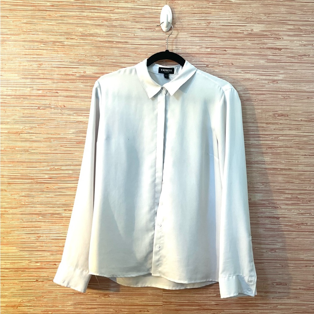 Women’s button up - Express Size Medium